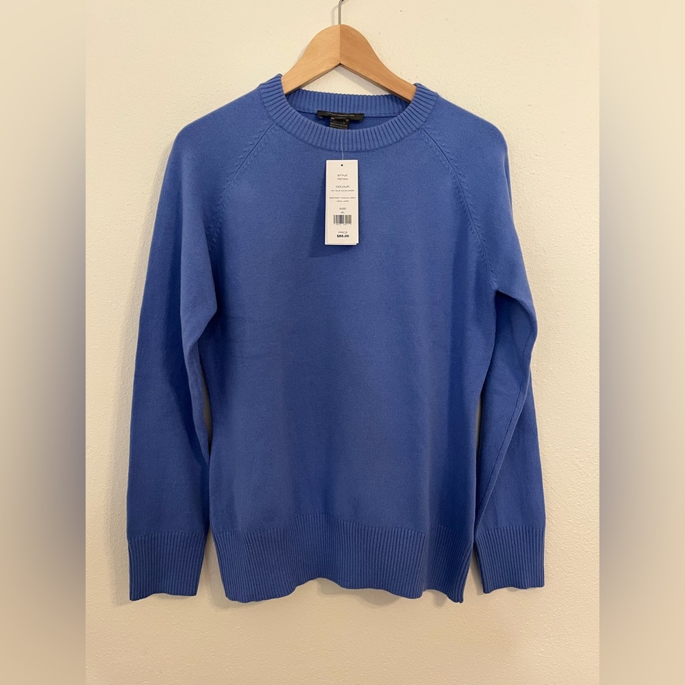 French Connection XL NWT
French Blue Wildflower Blue Sweater